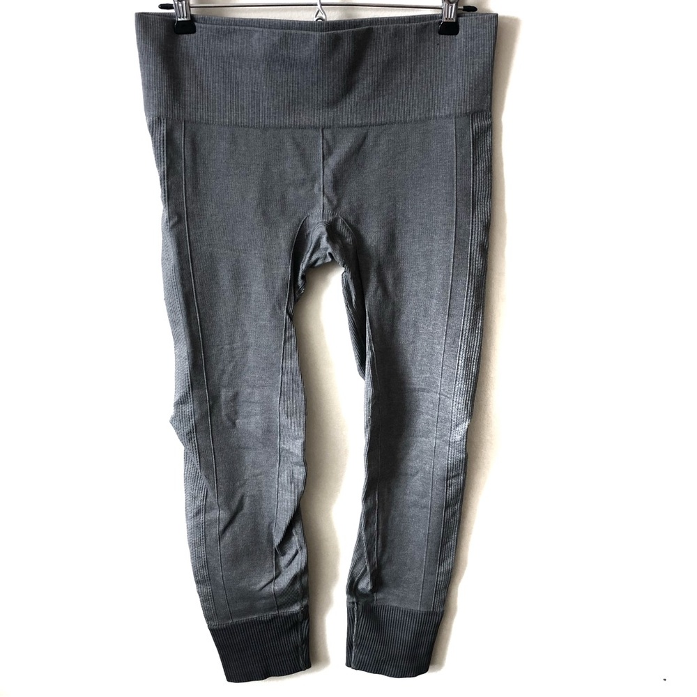 Lululemon | Ebb To Street Pant in Heathered Wren